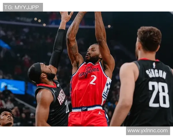 火箭队与鹈鹕队激战三月二十五日谁能在这场对决中笑到最后