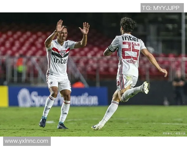 飓风队与多拉多斯激战正酣谁能在这场较量中笑到最后